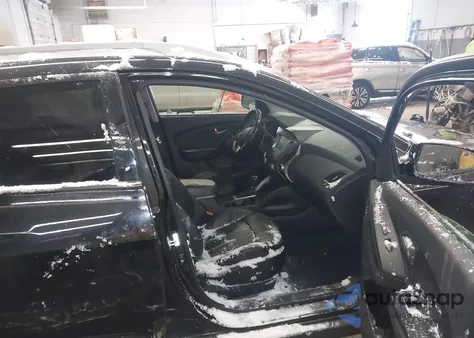 2015 Hyundai Tucson Limited z USA, uszkodzony, nr VIN KM8JUCAG0FU963645